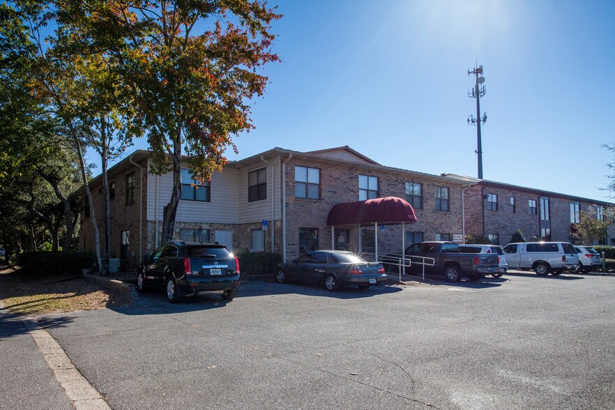 More Photos Of 911 Mar Walt Dr, Fort Walton Beach Office For Lease