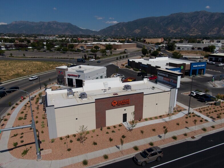 More Photos Of 750 N Main St, Layton Veterinarian Kennel For Sale