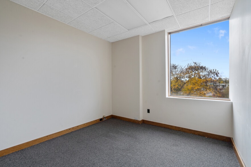 More Photos Of 344 W Genesee St, Syracuse Loft Creative Space For Lease