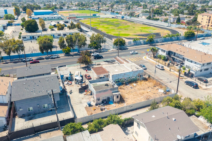 More Photos Of 10958 Avalon Blvd, Los Angeles Auto Repair For Sale