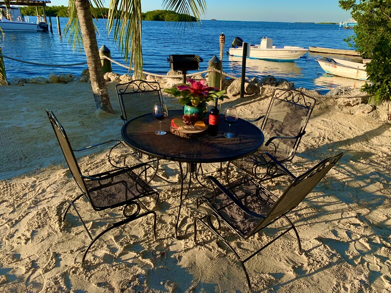 More Photos Of 198 Harborview Dr, Tavernier Hotel For Sale