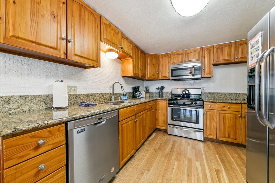 More Photos Of 8106 N Lake Blvd, Kings Beach Storefront Retail Residential For Sale