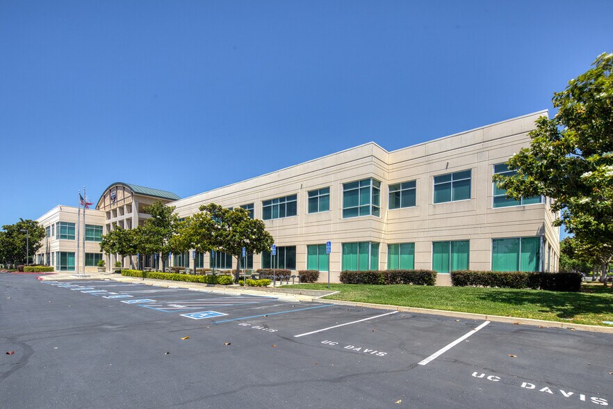 More Photos Of 10545 Armstrong Ave, Sacramento Office For Lease