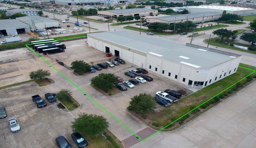 Primary Photo Of 10851 Train Ct, Houston Warehouse For Lease