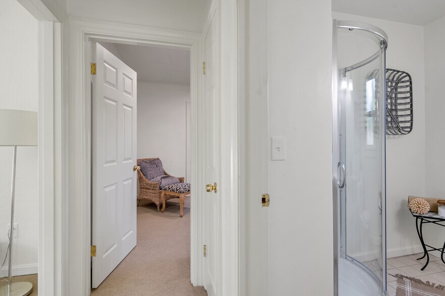 More Photos Of 596 1st St W, Sonoma Office For Lease