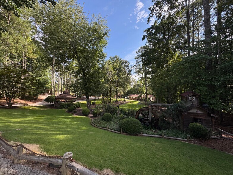 More Photos Of 3430 Land Rd, Alpharetta Religious Facility For Sale