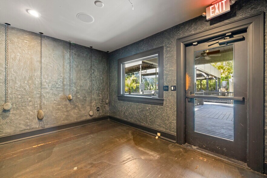 More Photos Of , Tampa General Retail For Sale