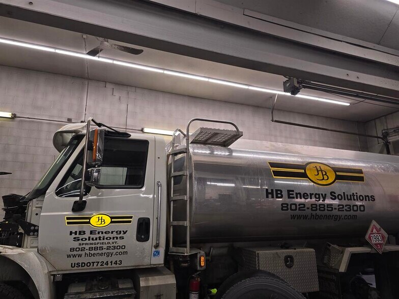 More Photos Of 37 Chester Rd, Springfield Auto Repair For Sale