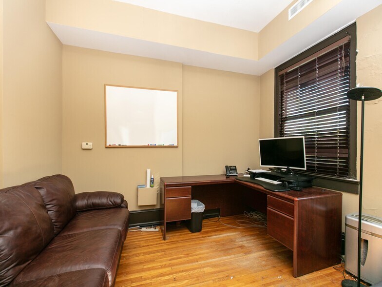 More Photos Of 317 N Main St, Hendersonville Storefront Retail Office For Sale