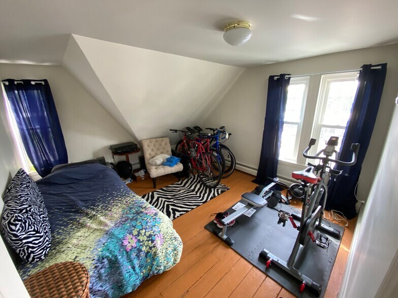 More Photos Of 1029 Lancaster Ave, Berwyn Apartments For Lease