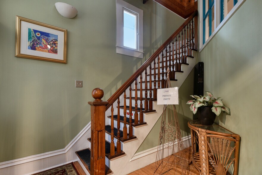 More Photos Of 1102 S Alamo St, San Antonio Storefront Retail Office For Sale