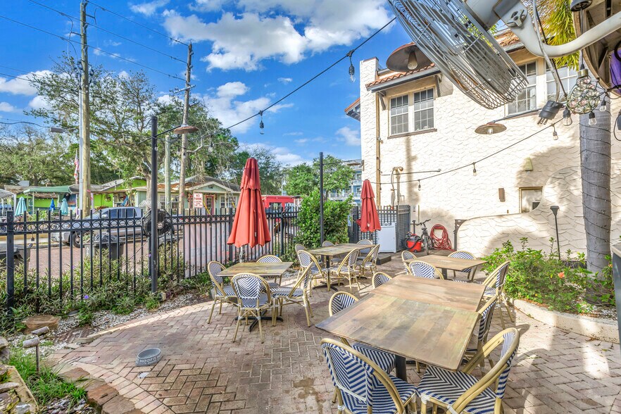 More Photos Of 2834 Beach Blvd, Gulfport Freestanding For Sale