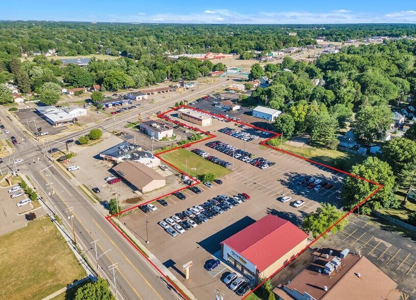 715 E Miller Rd, Lansing, MI 48911 Freestanding For Sale