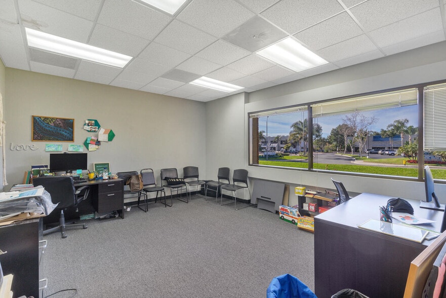 More Photos Of 5140-5142 Avenida Encinas, Carlsbad Office For Lease