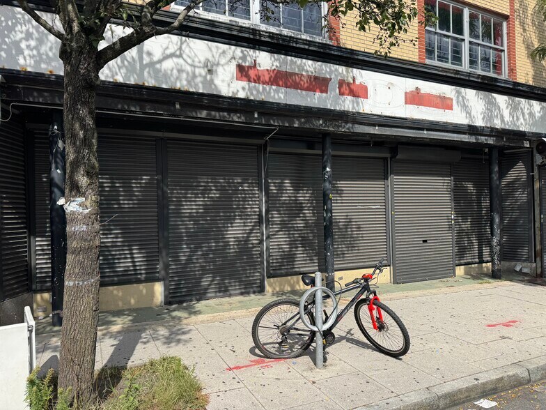 More Photos Of 124 Port Richmond Ave, Staten Island Storefront Retail Office For Lease