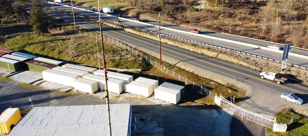 More Photos Of 2660 NW Vine St, Grants Pass Manufacturing For Sale