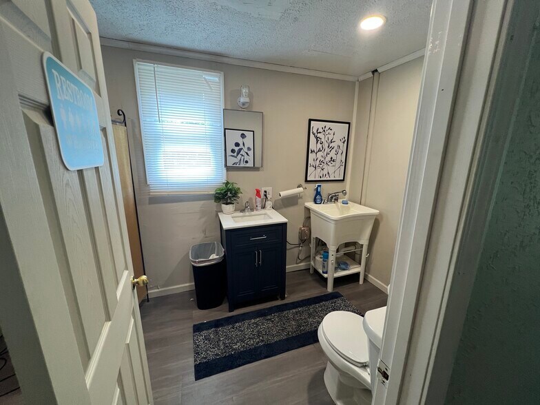 More Photos Of 240 Boyd St, Holly Springs Loft Creative Space For Lease