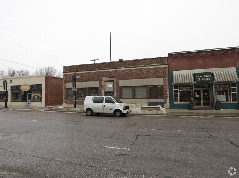 More Photos Of 1621 S 17th St, Lincoln Freestanding For Lease