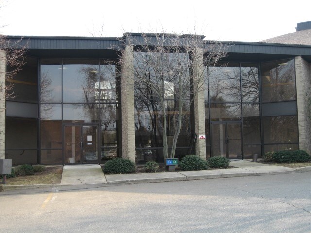 More Photos Of 55 N Gilbert St, Tinton Falls Medical For Lease