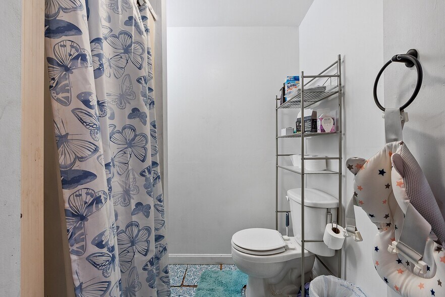 More Photos Of 61-63 Glenallen St, Winchendon Restaurant For Sale