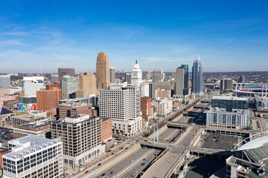More Photos Of 312 Elm St, Cincinnati Office For Lease