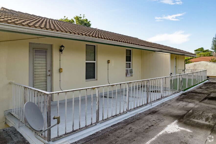 More Photos Of 2222 Spanish Trl, Delray Beach Apartments For Sale