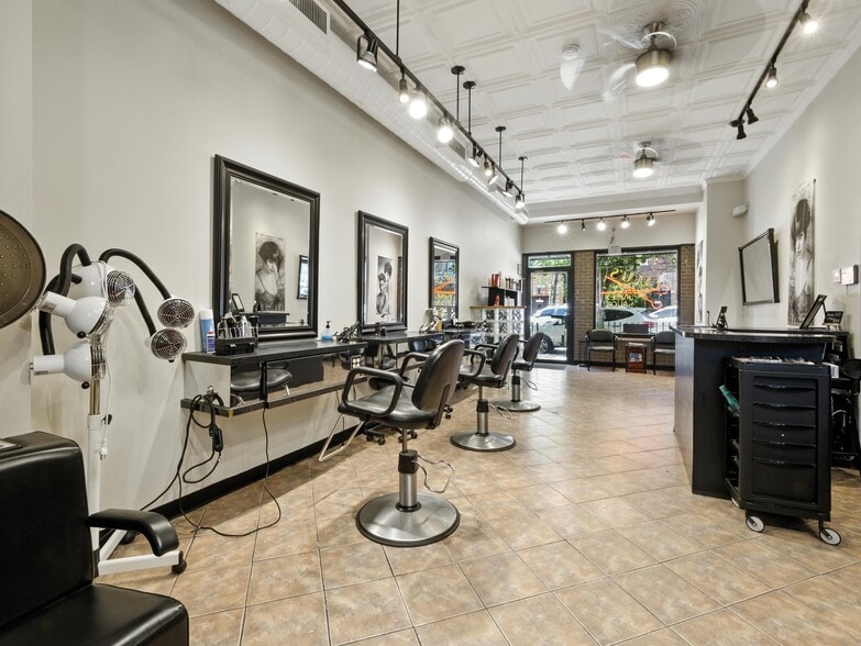 More Photos Of 6-8 Thorne St, Jersey City Storefront Retail Residential For Lease