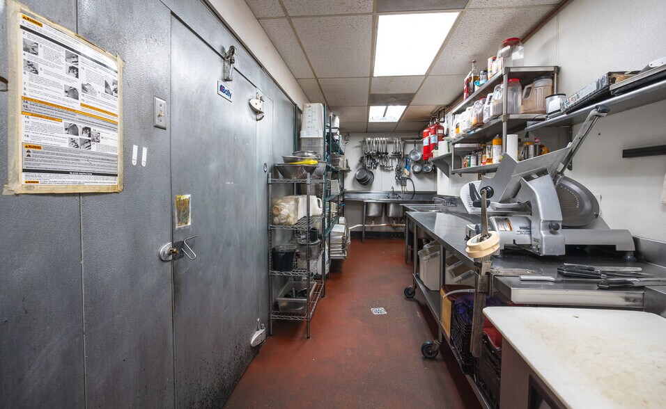 More Photos Of 121 S Smith St, Cuba Restaurant For Sale
