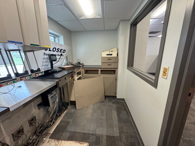 More Photos Of 612 Highway 11 S, Meridian Specialty For Sale