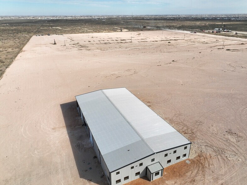 More Photos Of 5268/5450 N FM 866, Odessa Warehouse For Sale