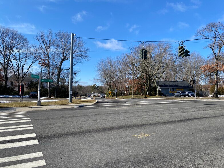 More Photos Of 134 Wedgewood Dr, Coram Office For Sale