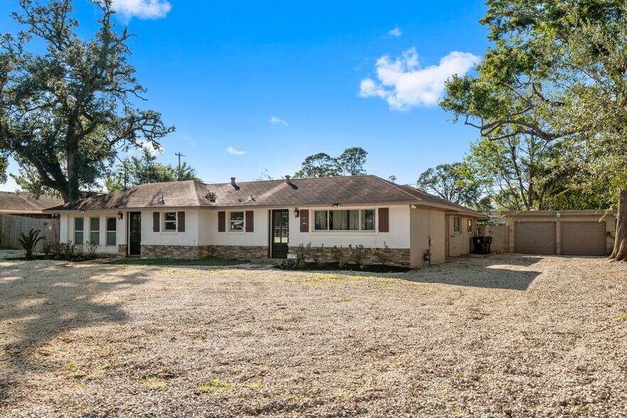 More Photos Of 1723 Campbell Rd, Houston Office Residential For Sale