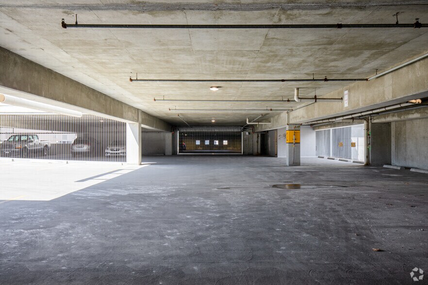 More Photos Of 1551 S Renaissance Towne Dr, Bountiful Medical For Lease