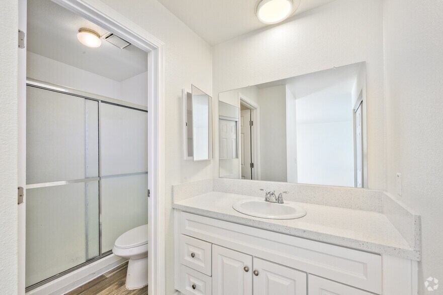More Photos Of 755 E Virginia Way, Barstow Apartments For Sale