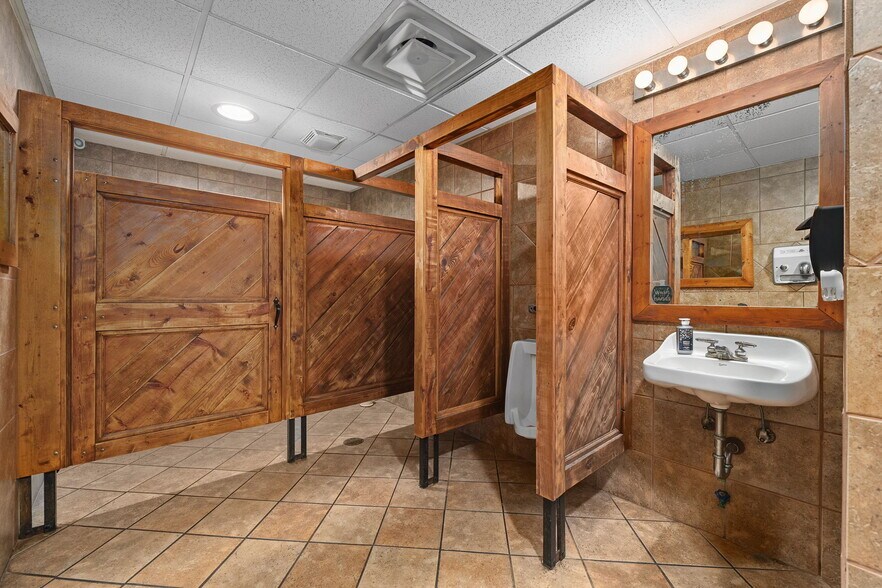 More Photos Of 247 Highway H, Leasburg Restaurant For Sale