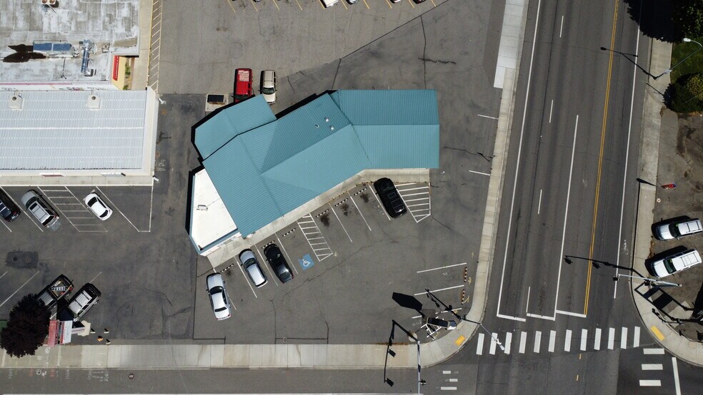 More Photos Of 1301 Jadwin Ave, Richland Unknown For Lease