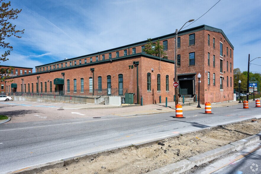 More Photos Of 325 Valley St, Providence Unknown For Lease