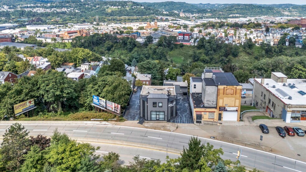 More Photos Of 3559 Bigelow Blvd, Pittsburgh Service For Sale