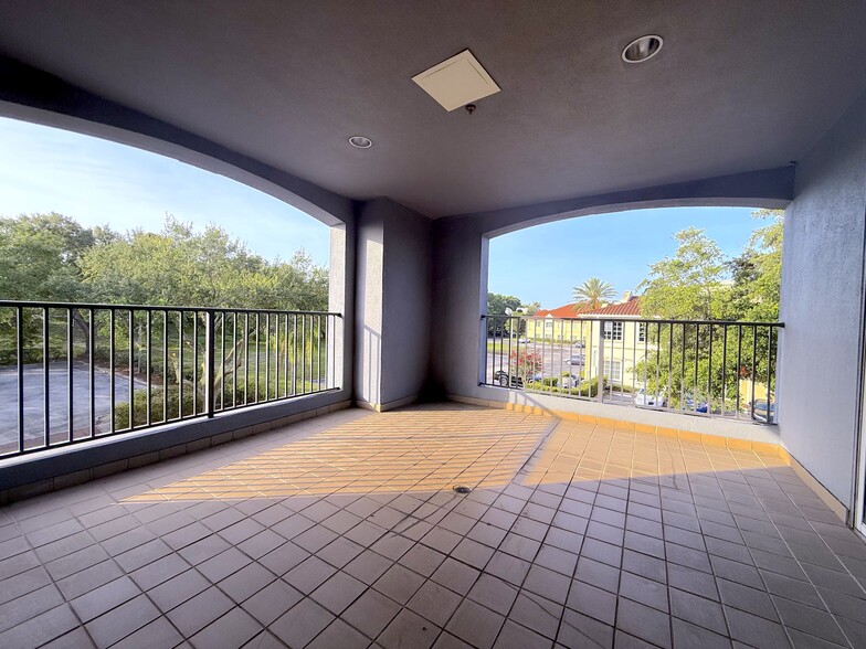 More Photos Of 1743 Park Center Dr, Orlando Medical For Sale