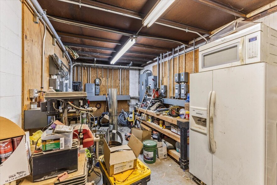 More Photos Of 11085 Baileyton Rd, Greeneville Manufacturing For Lease