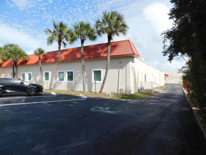 More Photos Of 1227 S Patrick Dr, Satellite Beach Office For Lease