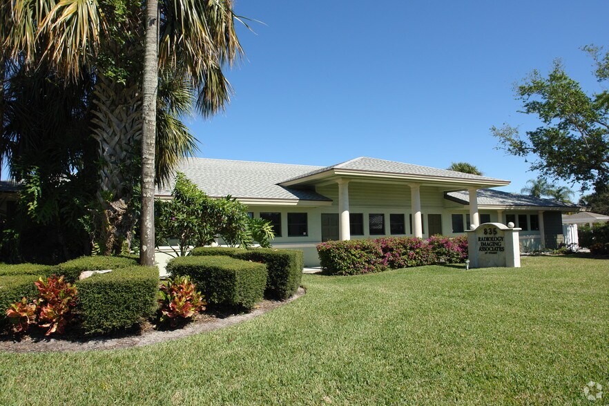 More Photos Of 835 SE Osceola St, Stuart Office Residential For Sale