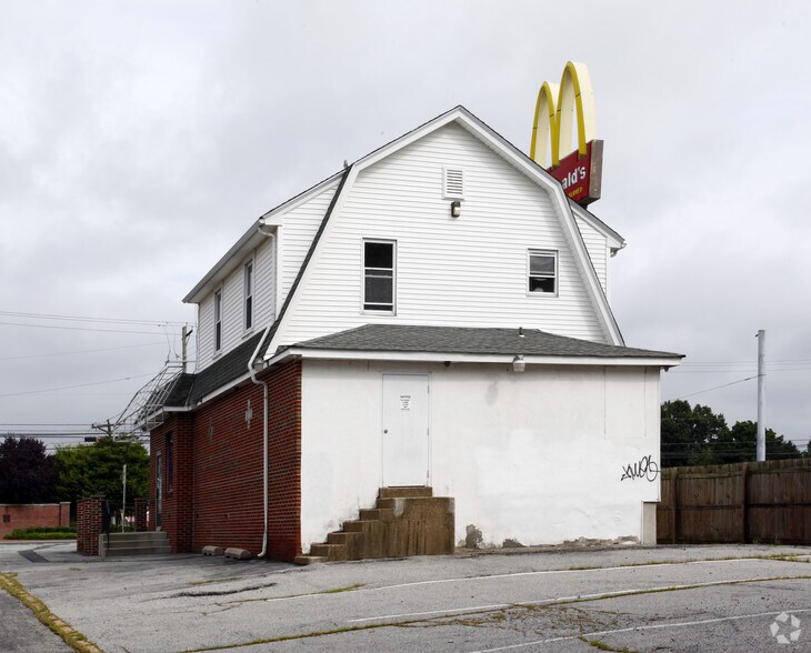More Photos Of 2618 Philadelphia Pike, Claymont Office For Lease