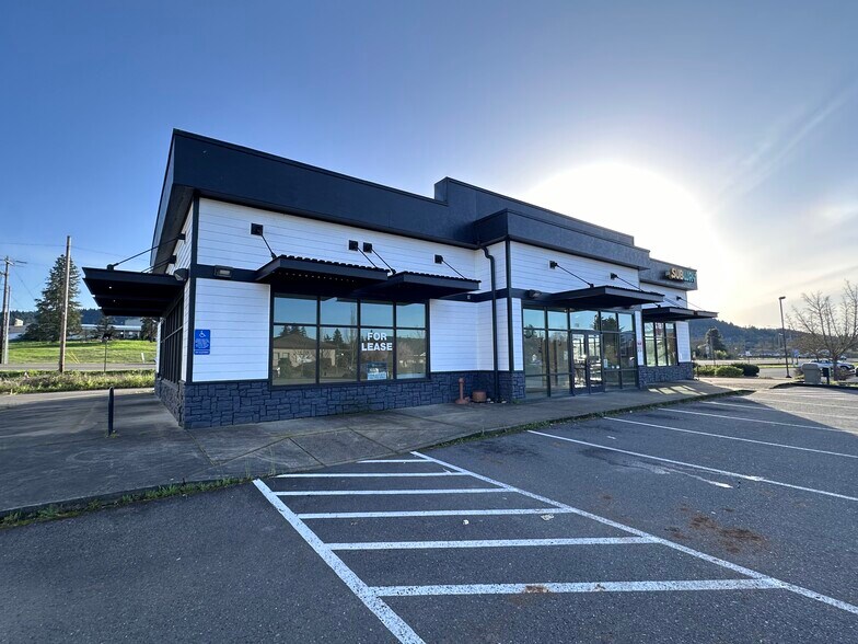 Primary Photo Of 104 Clover Leaf Loop, Sutherlin Storefront For Lease