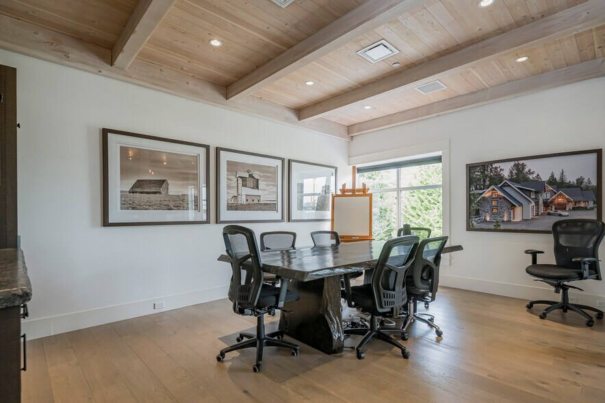 More Photos Of 6039 196 St, Surrey Showroom For Sale