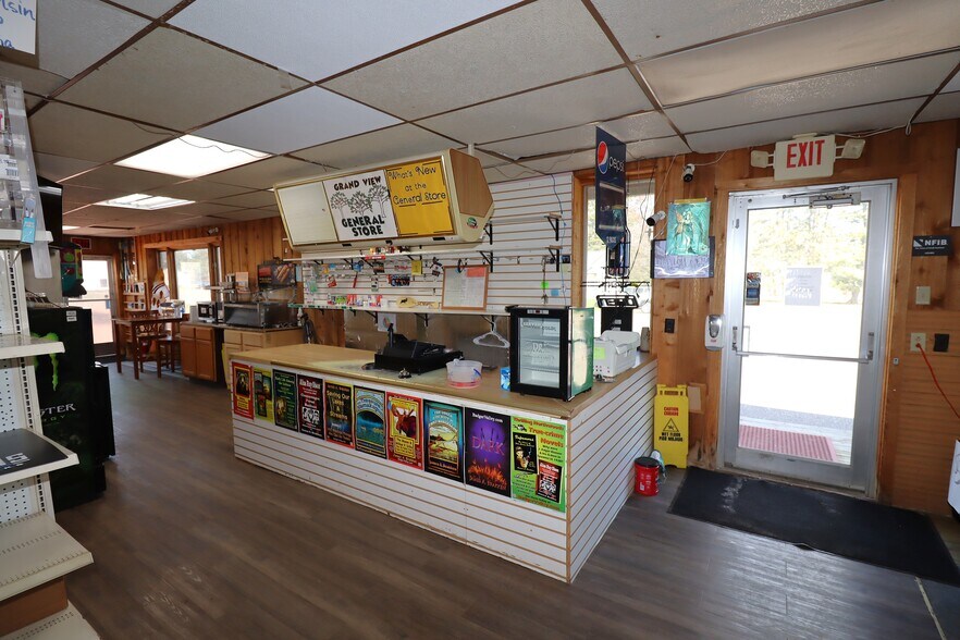 More Photos Of 22195 Highway 63, Grand View Storefront Retail Residential For Sale
