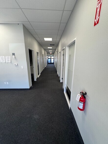 More Photos Of 17224 N 43rd Ave, Glendale Storefront Retail Office For Lease