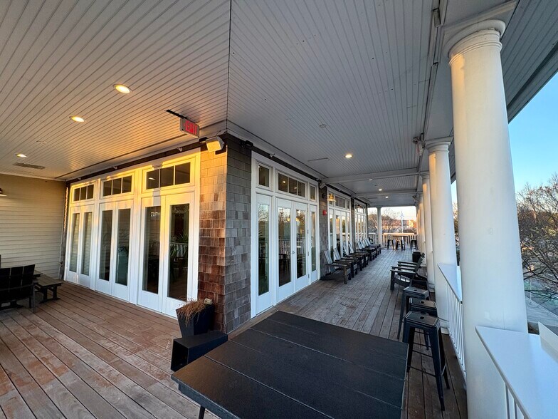 More Photos Of 1901 E Ocean View Ave, Norfolk Storefront For Sale