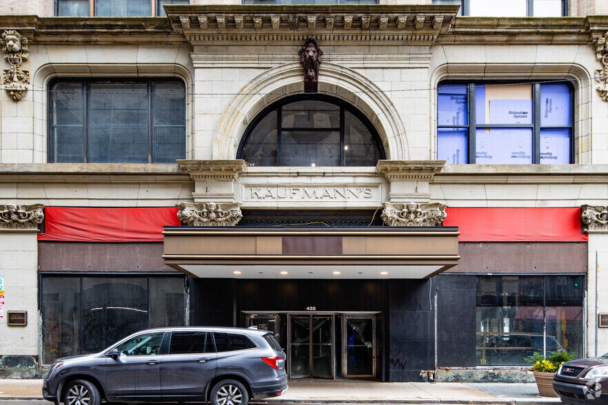 More Photos Of 434 5th Ave, Pittsburgh Apartments For Lease