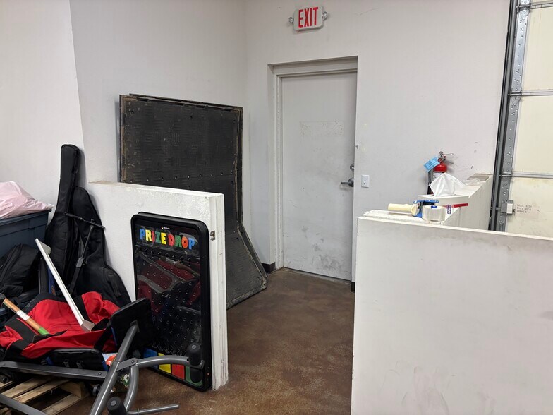 More Photos Of 16631 N 91st, Scottsdale Warehouse For Sale
